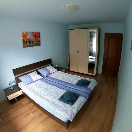 Apartment Plaisir *