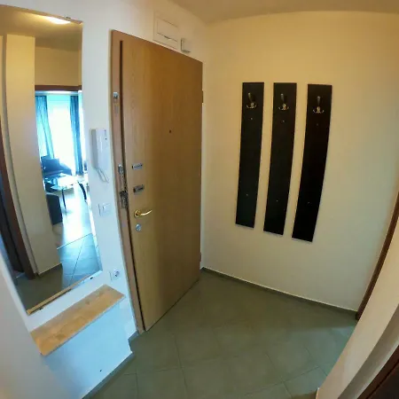 Plaisir Apartment